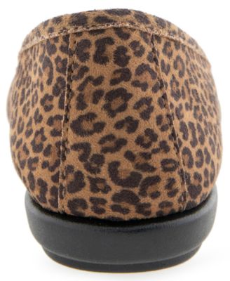 Women's Big Bet Casual Flat