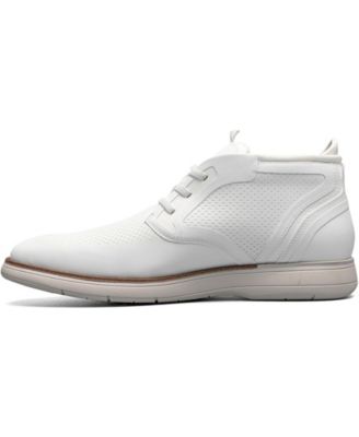 Men's Eastmont Almond Toe Chukka Boots