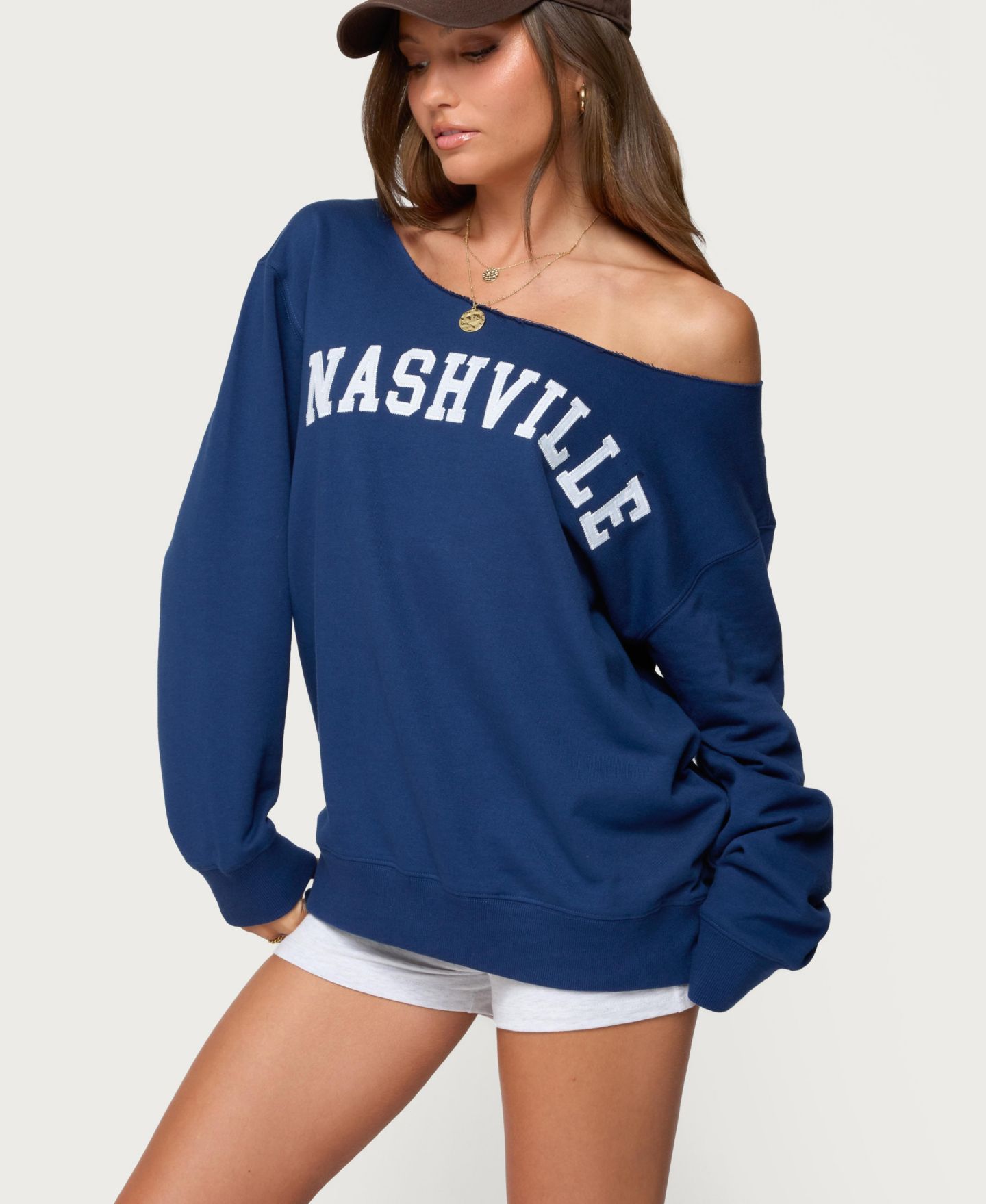 Женский свитшот Edikted Nashville оверсайз с широким вырезом, цвет: Тёмно-синий — фото 4