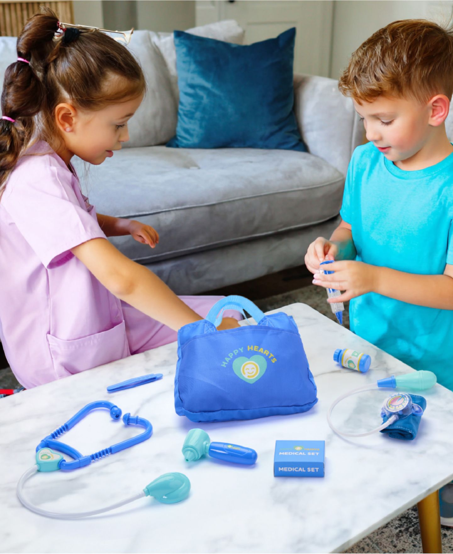 Детский игровой набор Geoffrey's Toy Box Happy Hearts Doctor Portable 15-Piece Playset, Ages 3+, Created for Macy's — фото 3