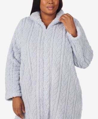 Plus Size Textured Long Sleeve Robe