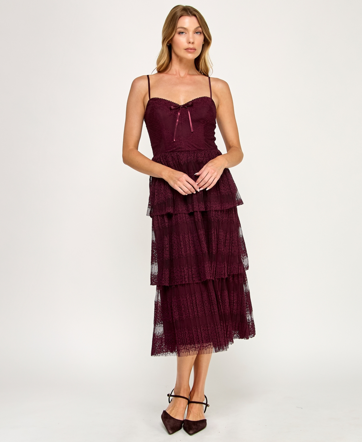 Trixxi Juniors' Sleeveless Lace 3-Tiered Dress