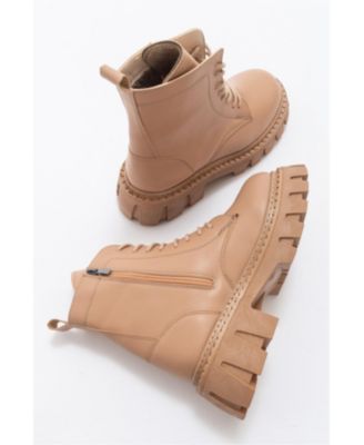 Zarela Chunky Boot (Women)