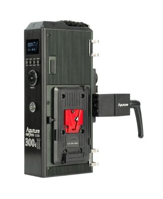 LS C300D II LED Light Kit with V-Mount Battery Plate