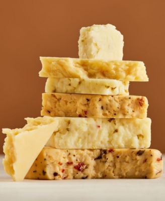 Holiday Deluxe Meat and Cheese Gift Box, 7 Pieces