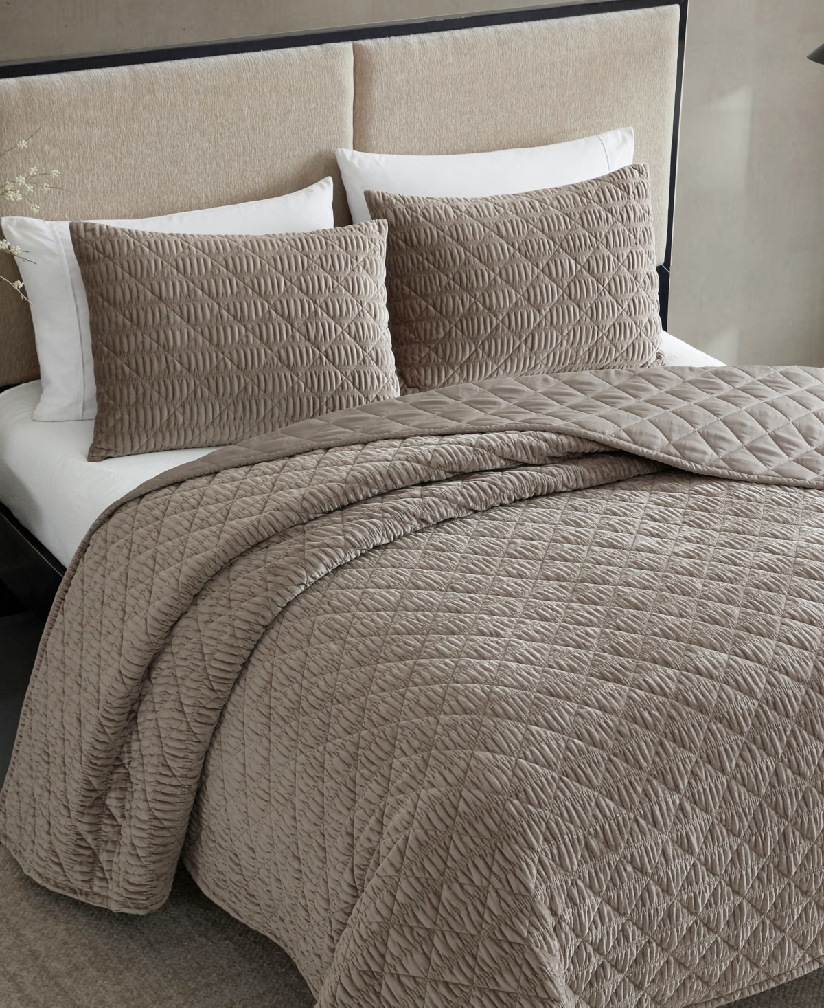 Vera Wang Solid Crushed Velvet 3-Pc. Quilt Set
