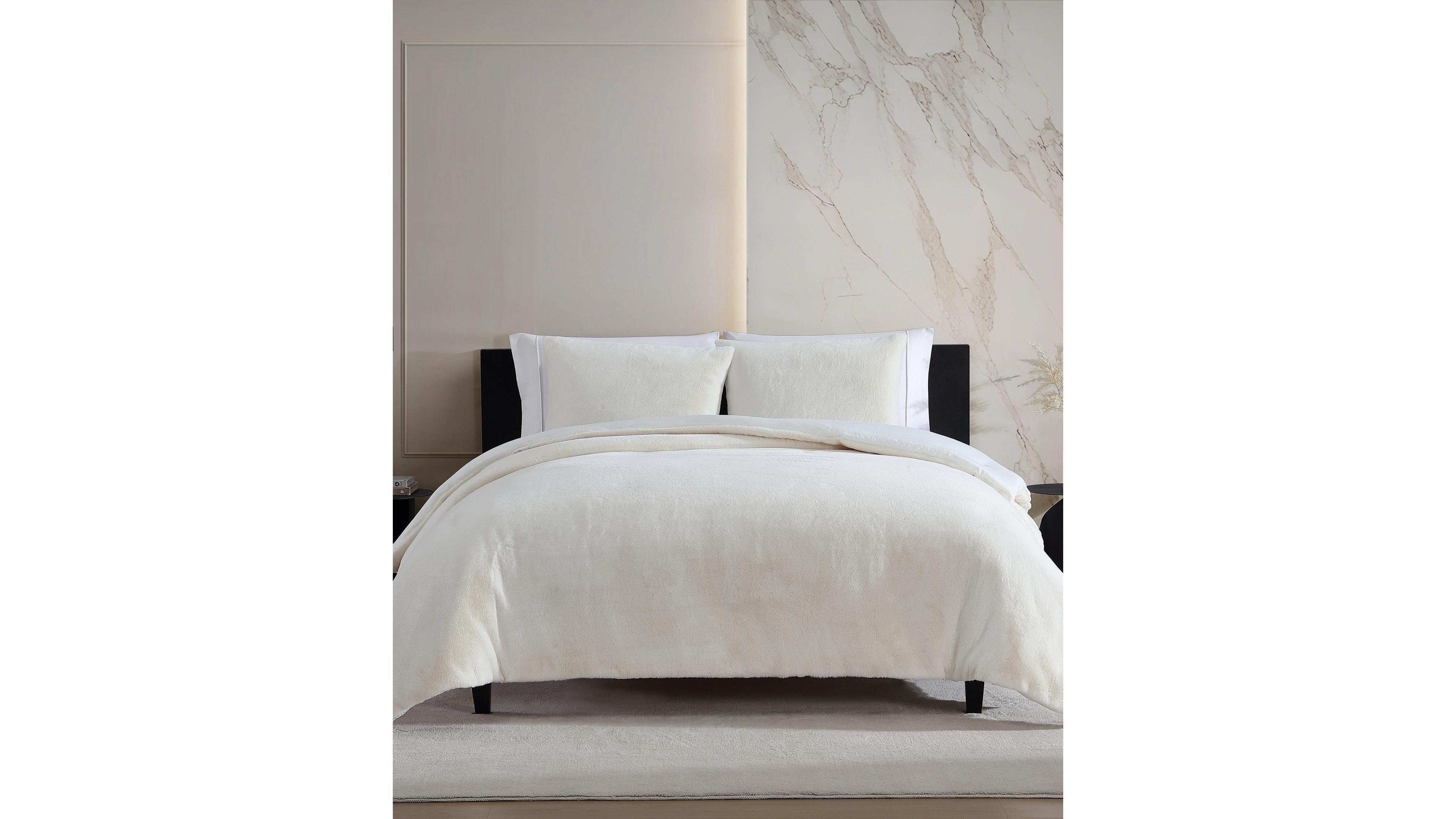 Vera Wang Signature Solid Faux Fur 3-Pc. Comforter Set, King