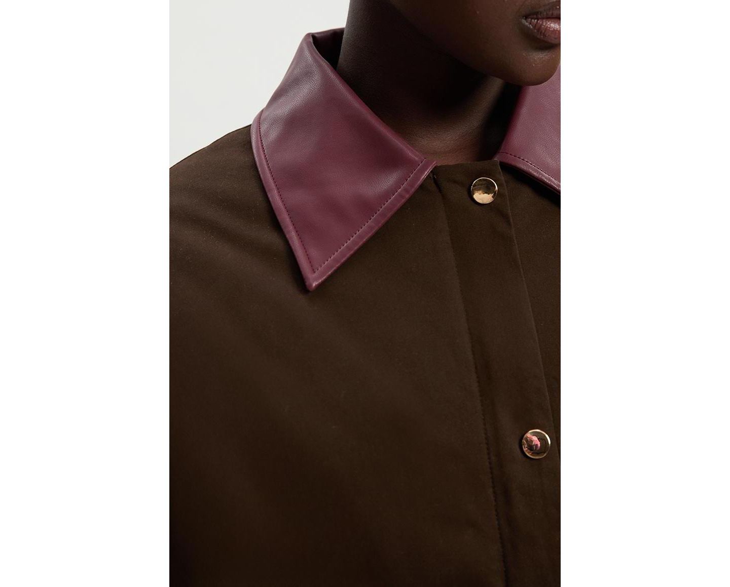 Женская куртка Karen Millen Quilted Contrast Collar Barn, цвет: Шоколадный — фото 8