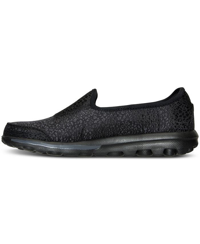Skechers go hot sale walk untamed