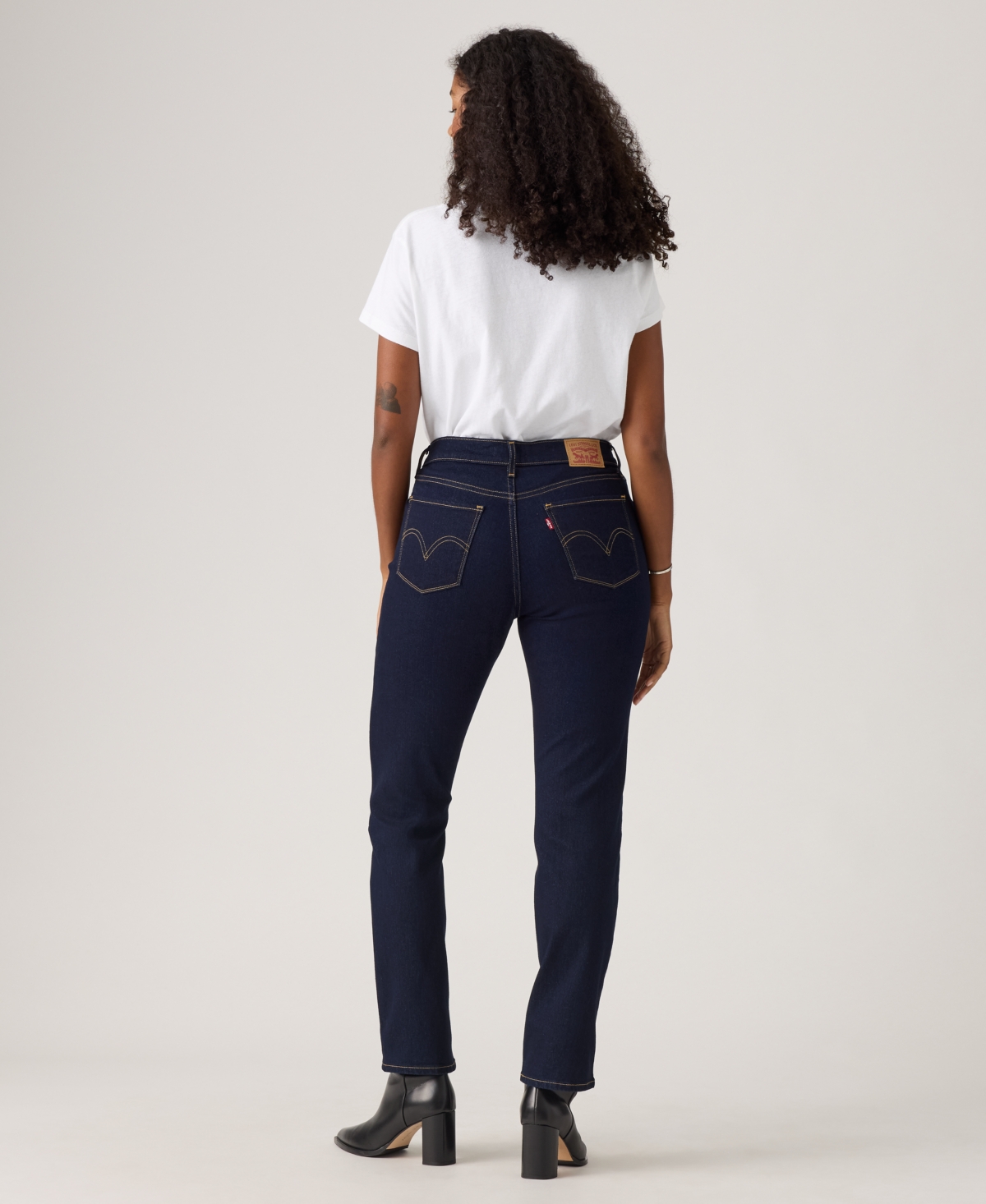 Levi's Women's Classic Straight Jeans In Blue