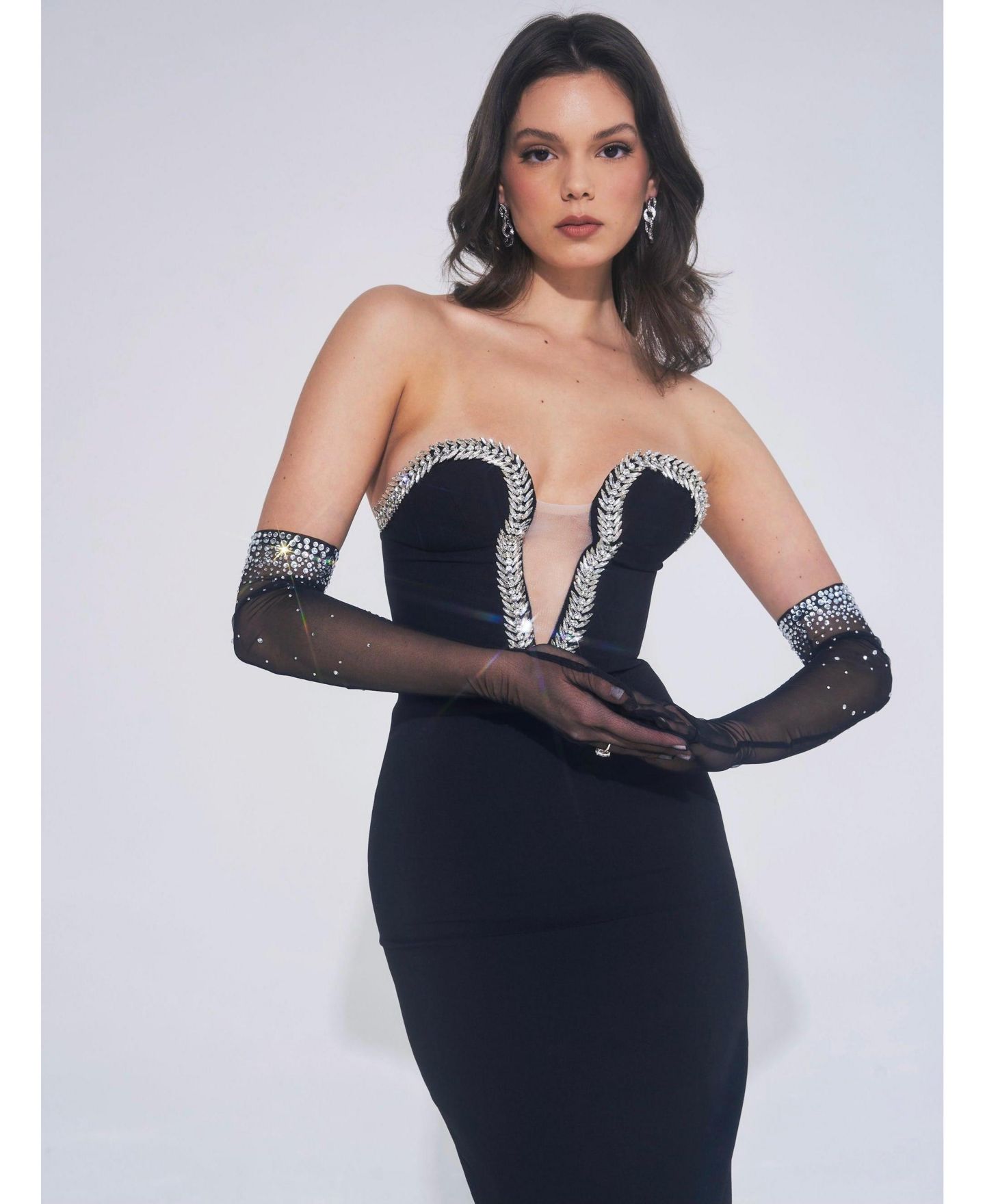 Женское платье Miss Circle Ivanna Black Crystal Embellished Maxi, цвет: Чёрный — фото 6