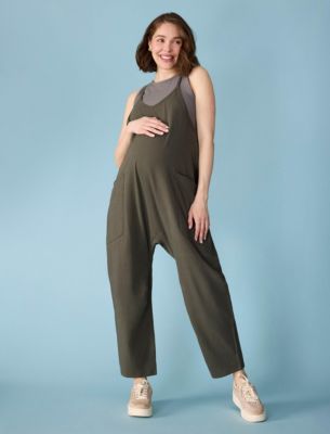 Women's Sleeveless Relaxed Fit Maternity Jumpsuit