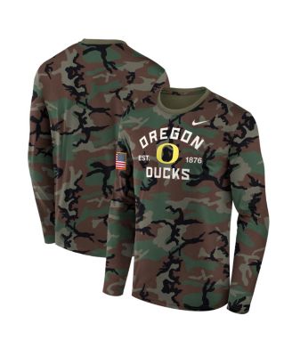 Nike - Men's Camo Oregon Ducks 2025 Military Appreciation Legend Dri-FIT Long Sleeve T-Shirt