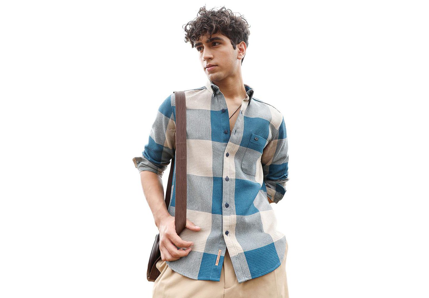 Мужская рубашка Cahoot Campus Sutra Azure Blue & Off-White Buffalo-Woven Regular, цвет: Синий — фото 1