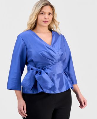 Plus Size V-Neck 3/4-Sleeve Taffeta Top