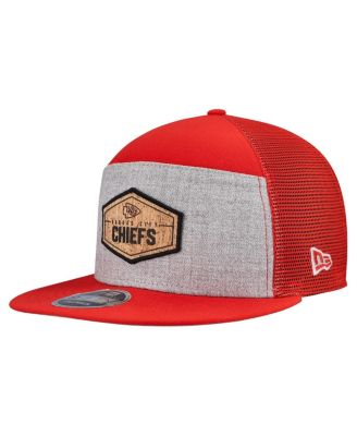 New Era - Men's Gray/Red Kansas City Chiefs Cork Split Panel 9FIFTY Trucker Snapback Hat