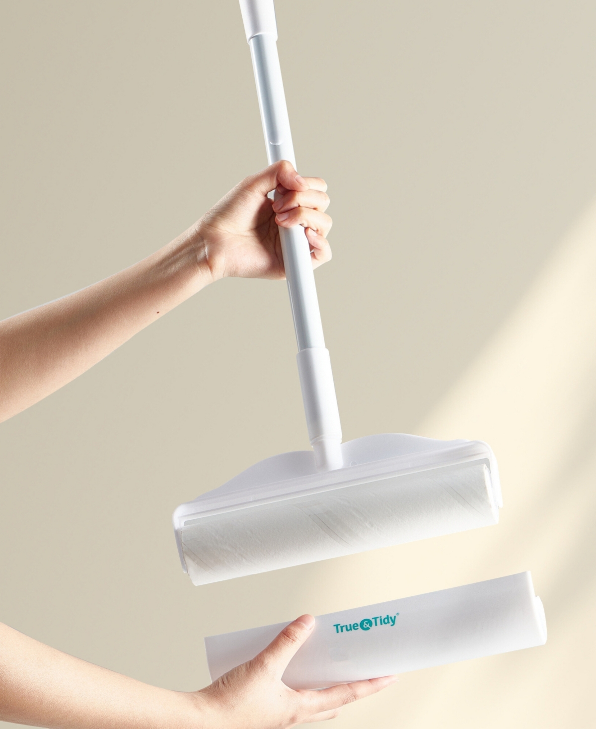 True & Tidy StickyPro Xl 48" Lint Roller