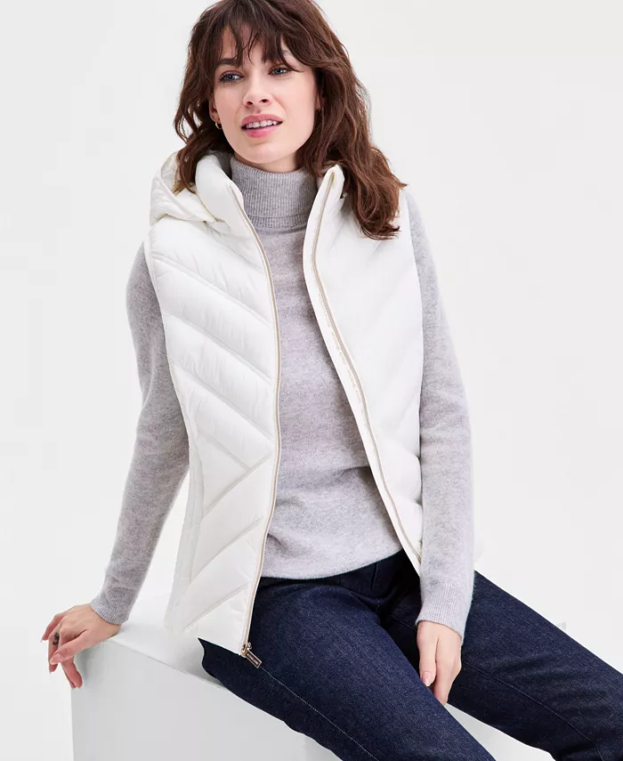 Women's Hooded Puffer Vest - thumbnail 8