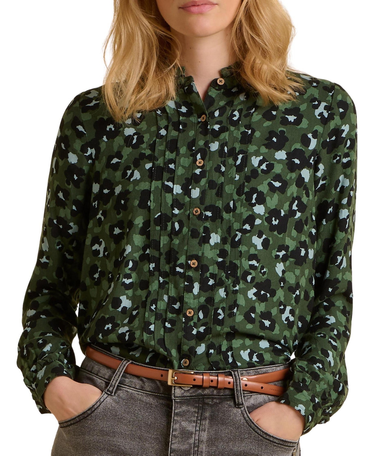 Brakeburn Women's Mylla Long Sleeve Leopard Print Shirt