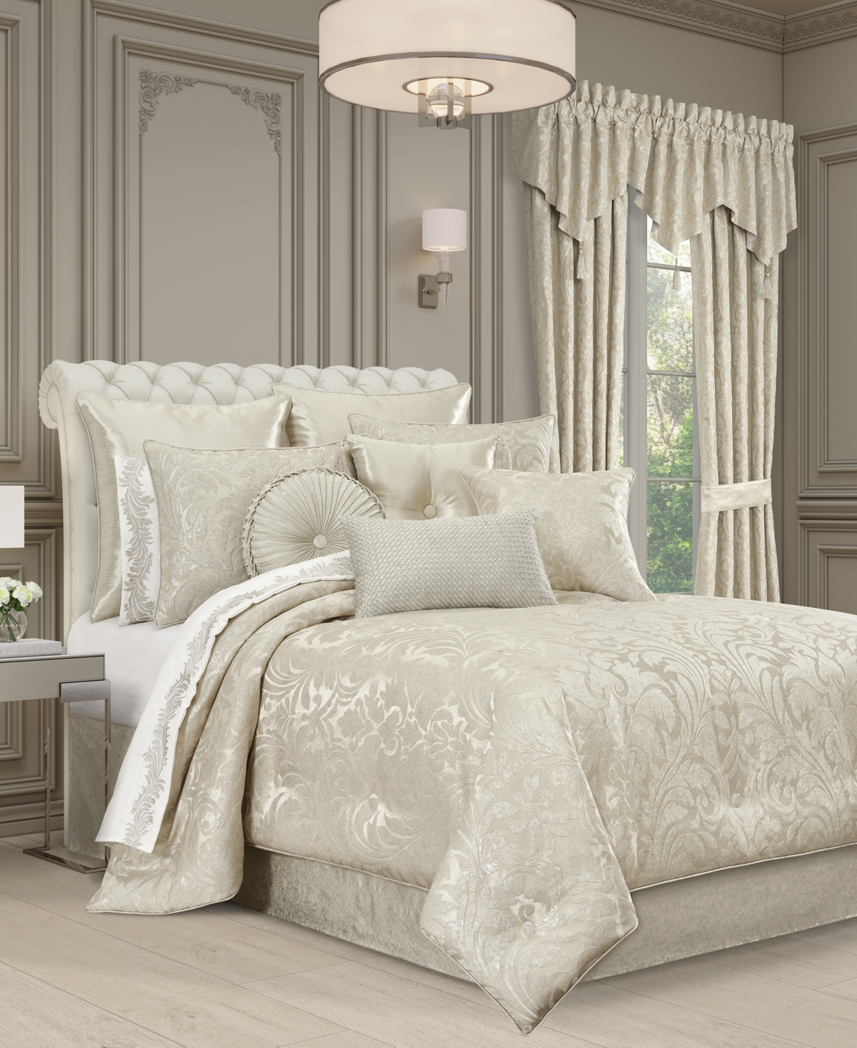 J Queen New York Celine Floral California 4-Pc. Comforter Set, King