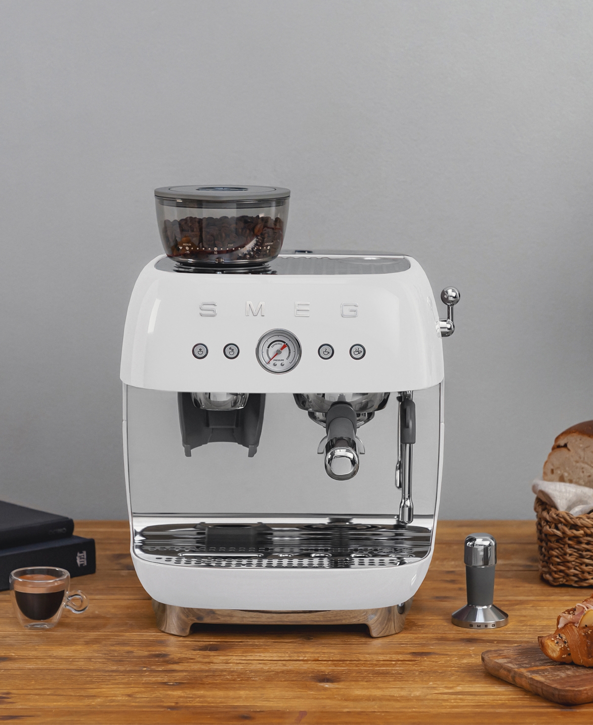 Smeg Retro Style Aesthetic Espresso Coffee Machine