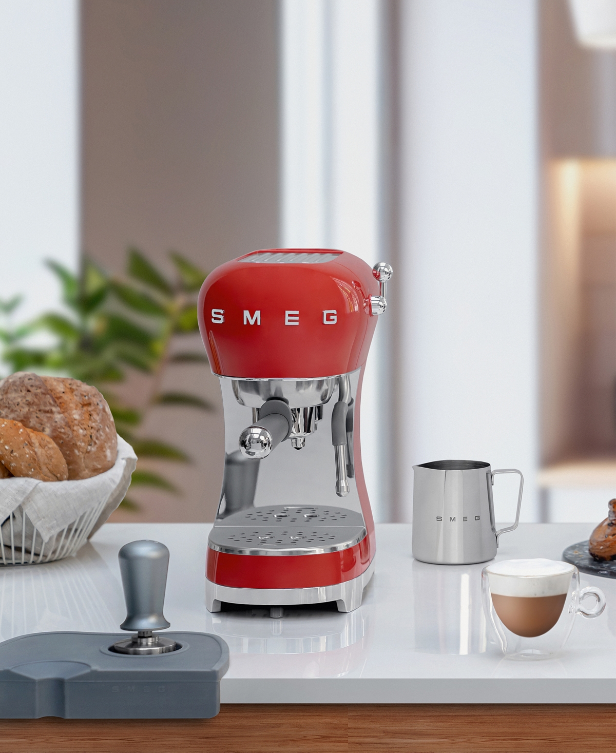 Smeg 50's Retro Style Manual Espresso Machine In Red