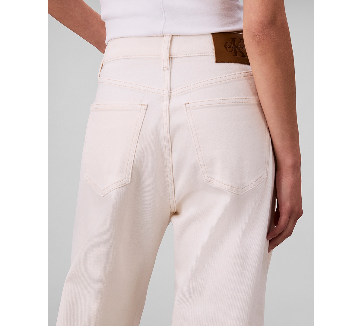 Calvin Klein Jeans Women's Seamed High-Rise Barrel Jeans