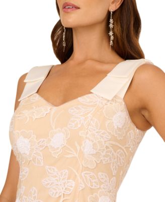 Women's Embroidered Sheath Dress