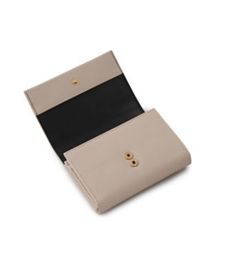 Party Pals Flap Over Wallet