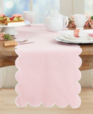 Scalloped Table Runner, 16" x 72"