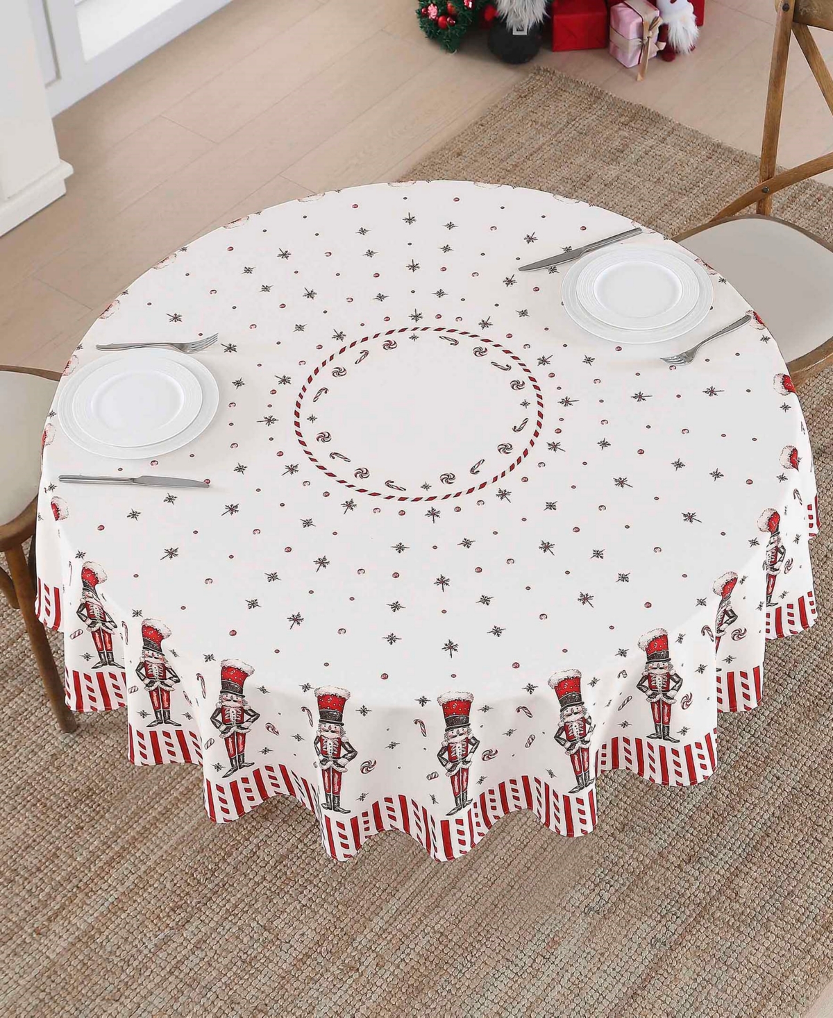 Avanti Nutcracker Candy 70" Round Tablecloth