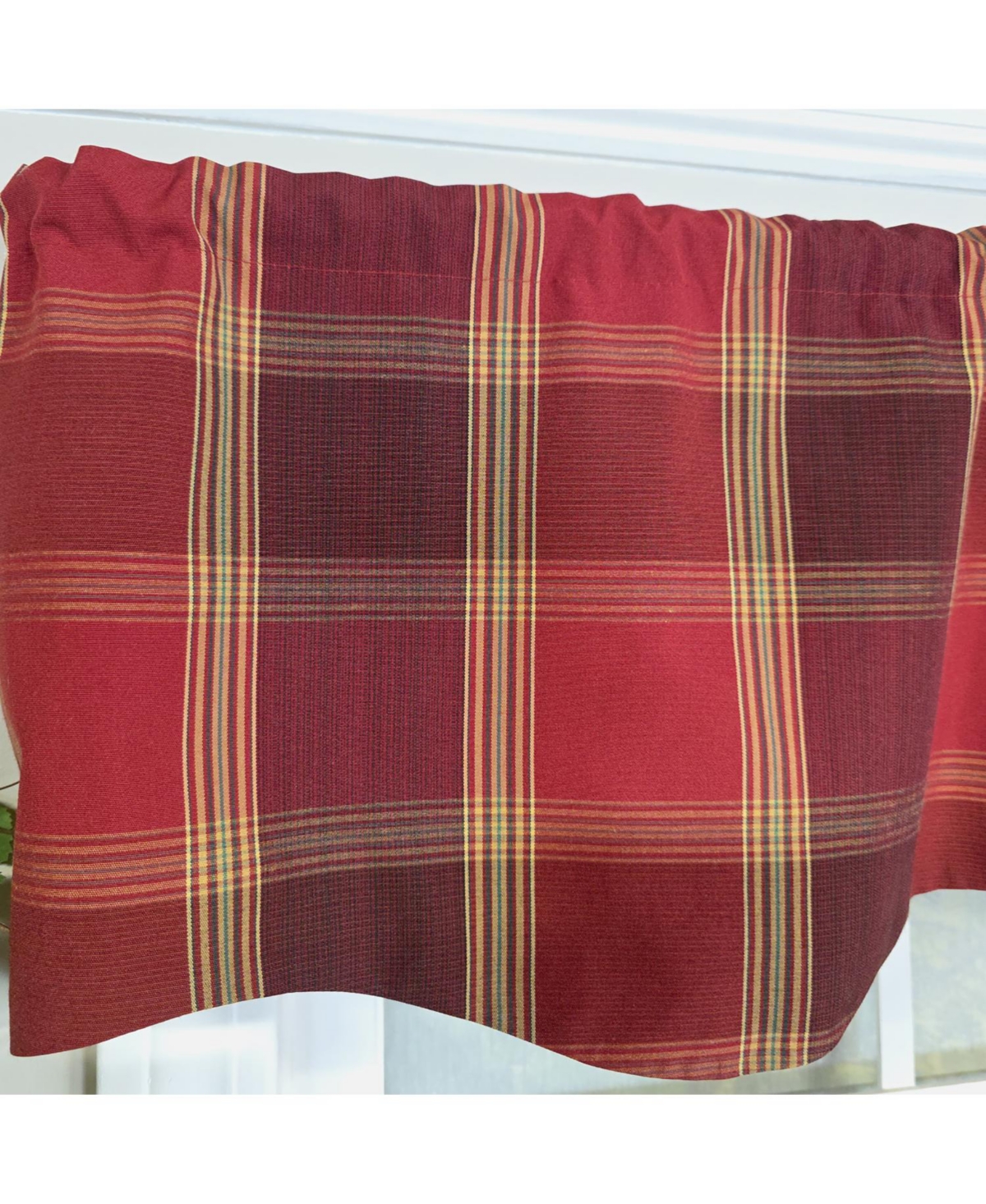 Rlf Home 100% PolyesterDuncaster Shapped Valanc Fully lined Rod Pocket Valance 50" x 13" Burgundy