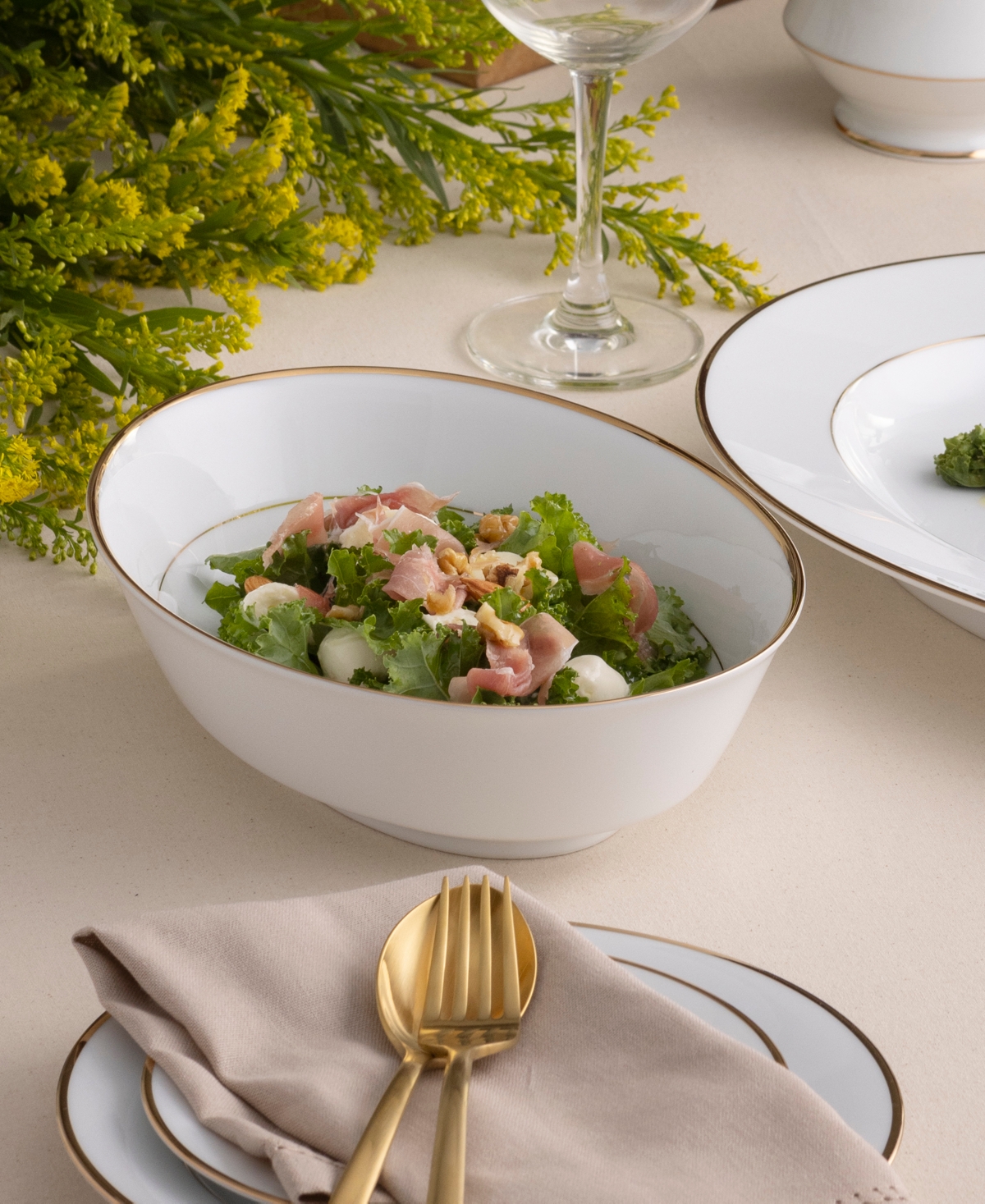 Noritake Heritage Oval Vegetable Bowl In White