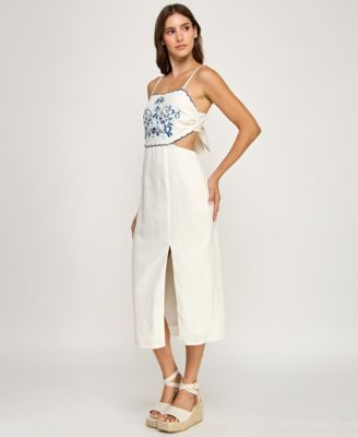 Juniors' Sleeveless Embroidered Scallop Bust Midi