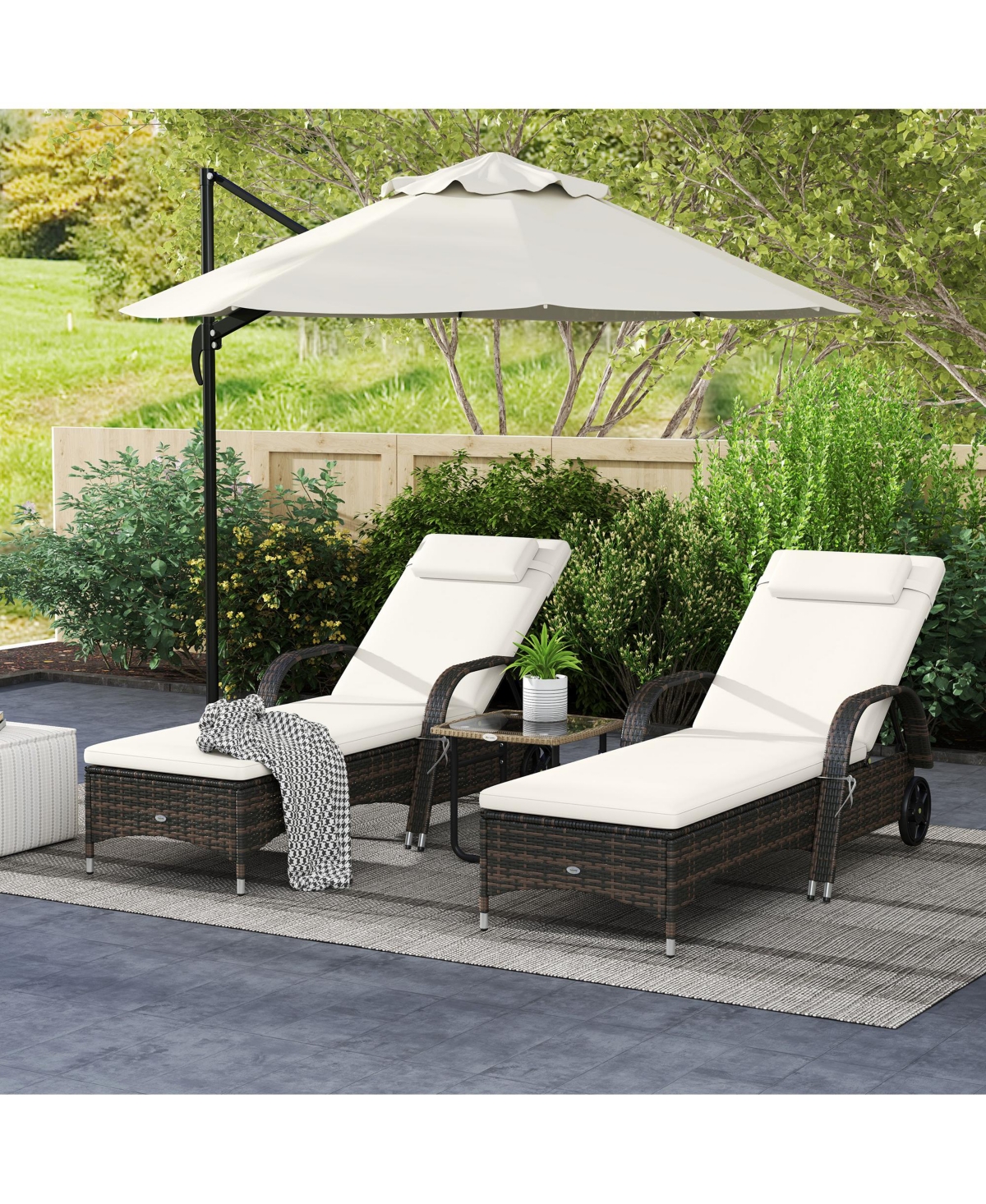 Outdoor 2 Pe Rat Sun Bathing Chairs w/ Cushions & Pillows,