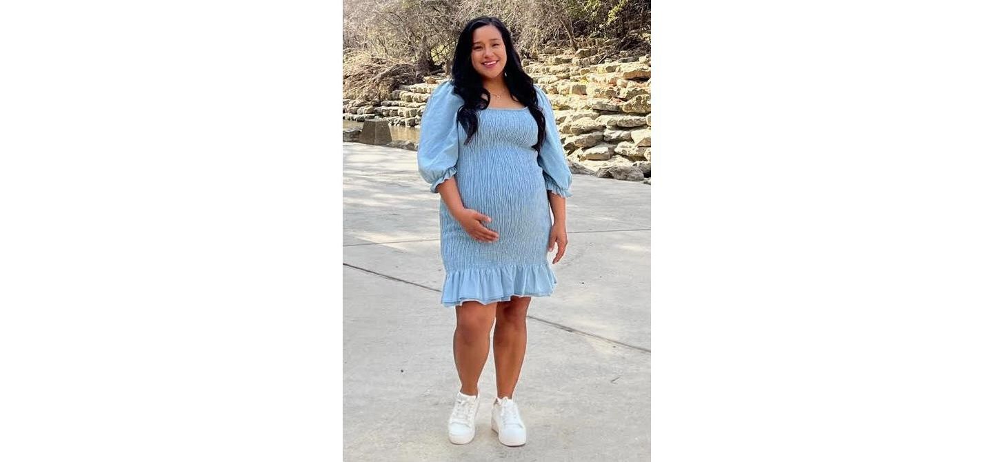 Женское платье Pinkblush Light Blue Square Neck Smocked Denim, цвет: Светлый синий — фото 2