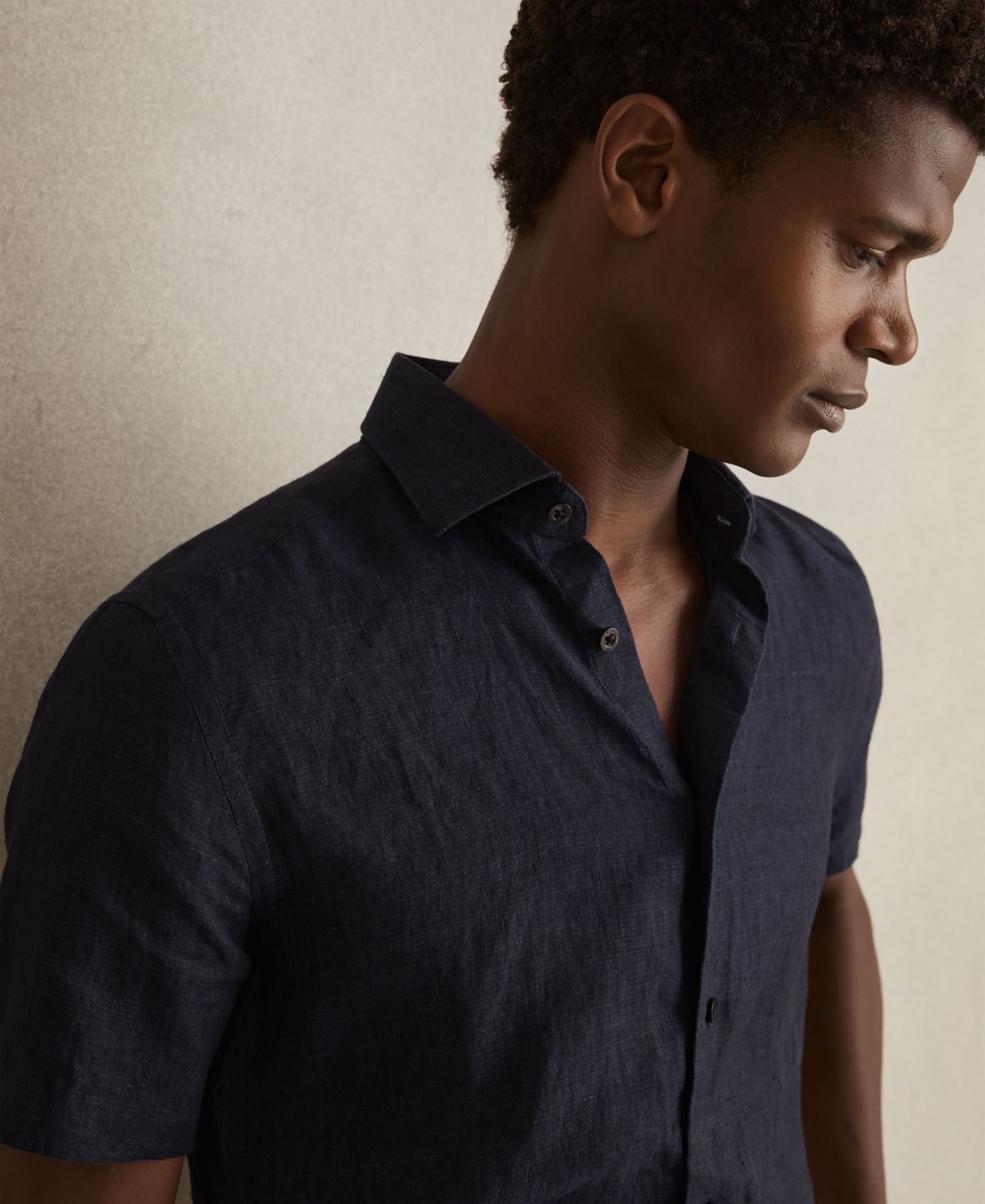 Men's Holiday Linen Short Sleeve Shirt