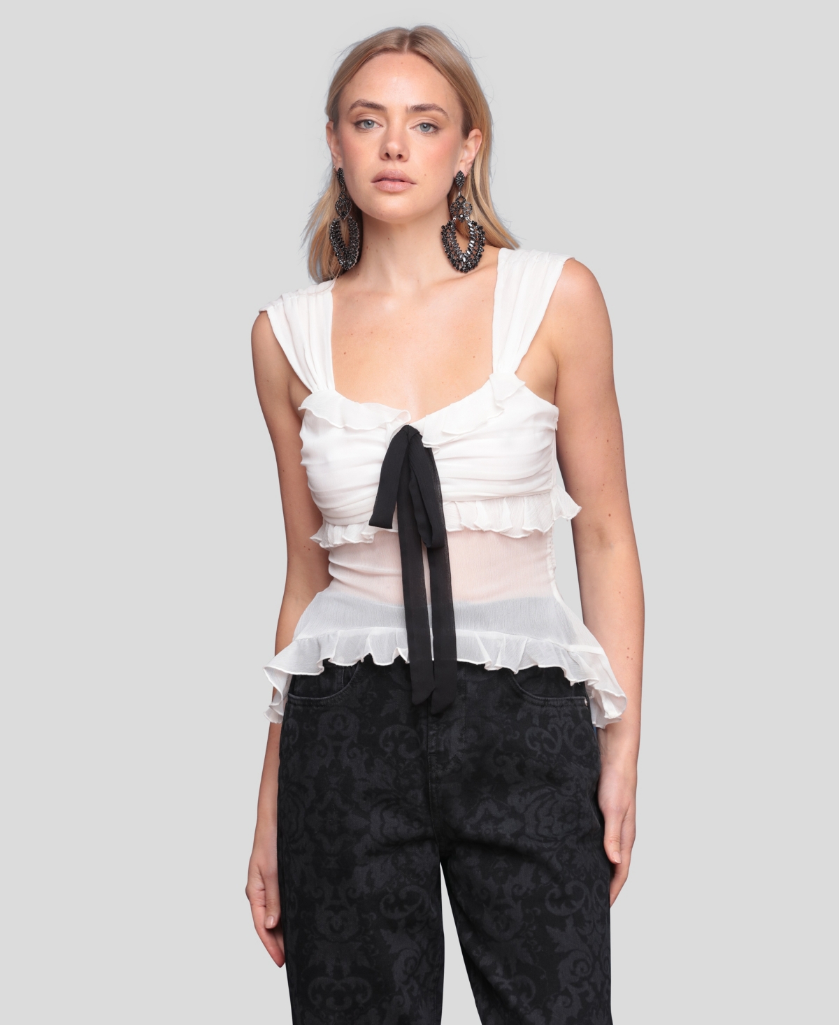 Avec Les Filles Women's Bow Detail Ruffle Top In Multi