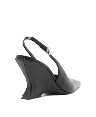 Women's Siena Buckle Pumps