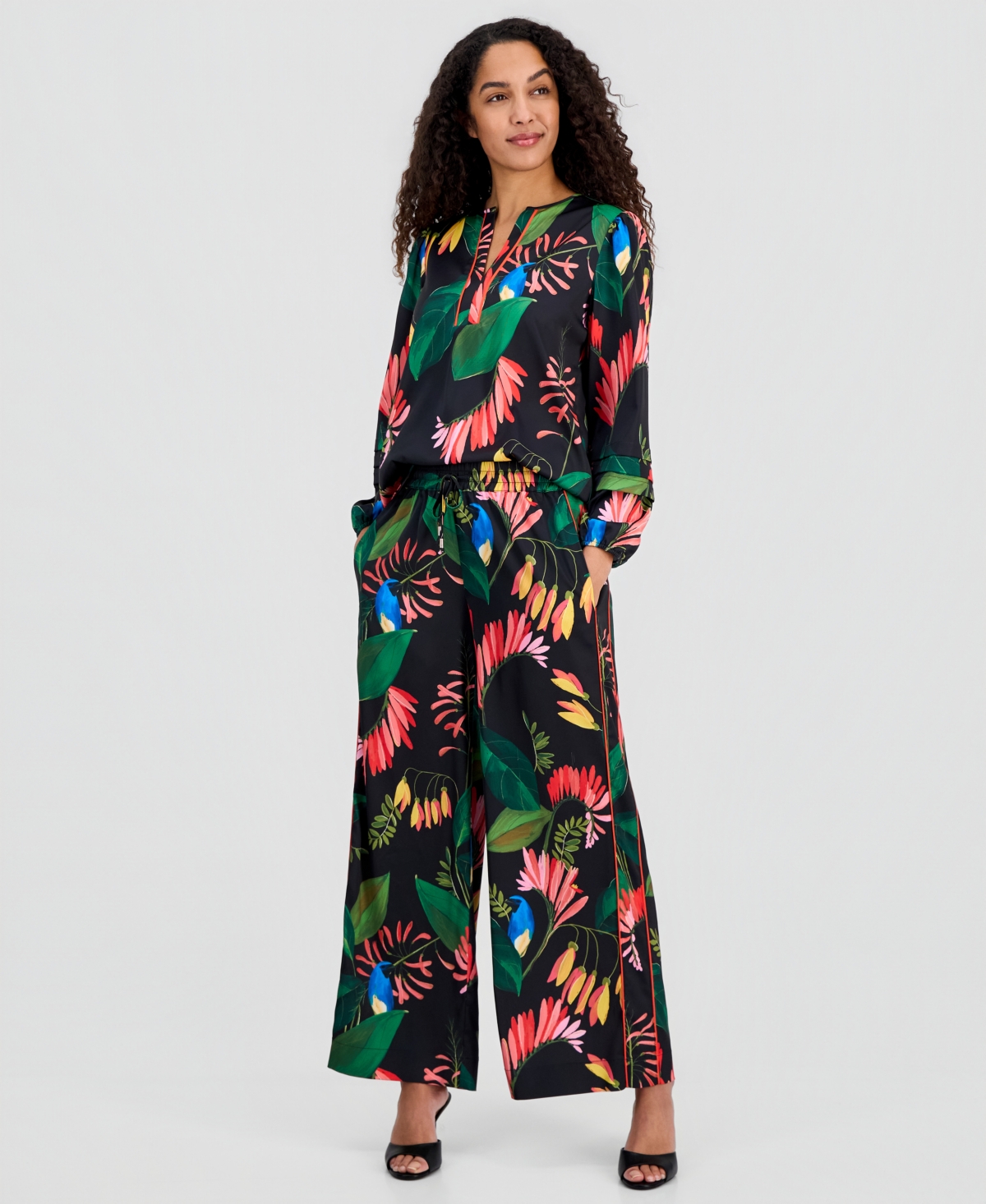 T Tahari Women's Floral-Print Split-Neck Piping Blouse