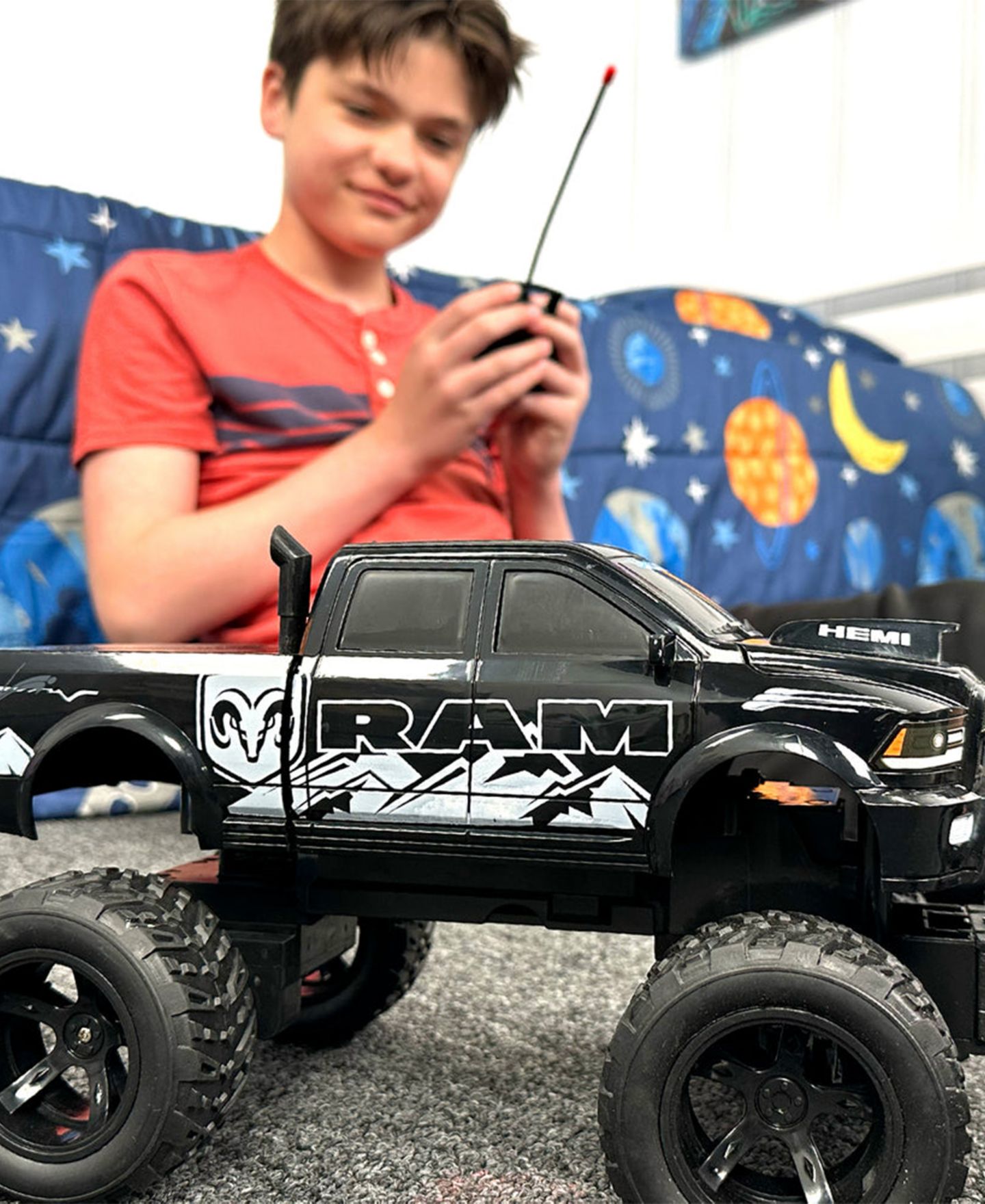 Детская игрушка World Tech Toys 1:14 RAM 2500 Power Wagon Electric Remote Control Truck — фото 9
