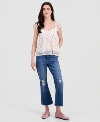 Juniors' Floral Lace Flutter-Sleeve Babydoll Top