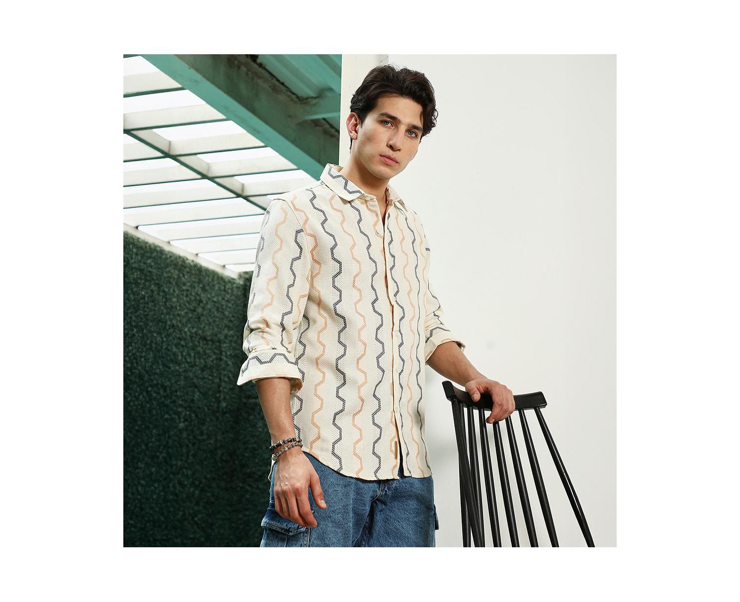 Men's Off White Zigzag Pattern Full Sleeve Cotton Blend Shirt