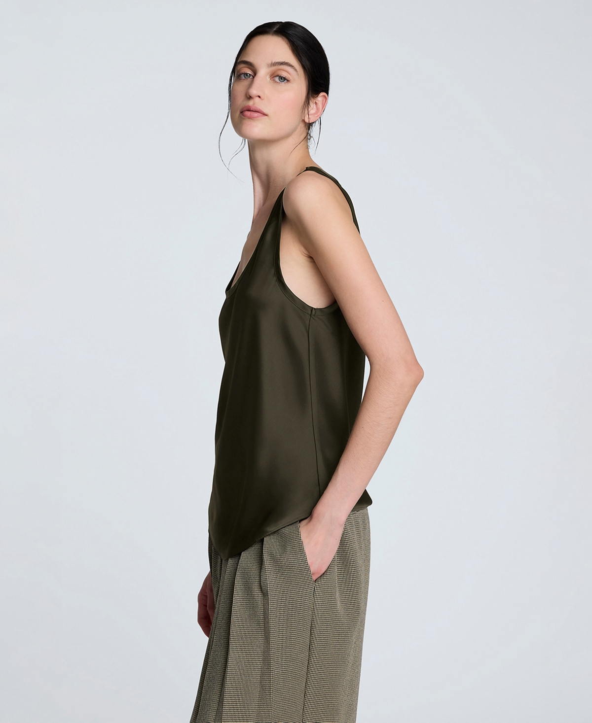 Kenneth Cole Women's Scoop Neck Sleeveless Tank Top