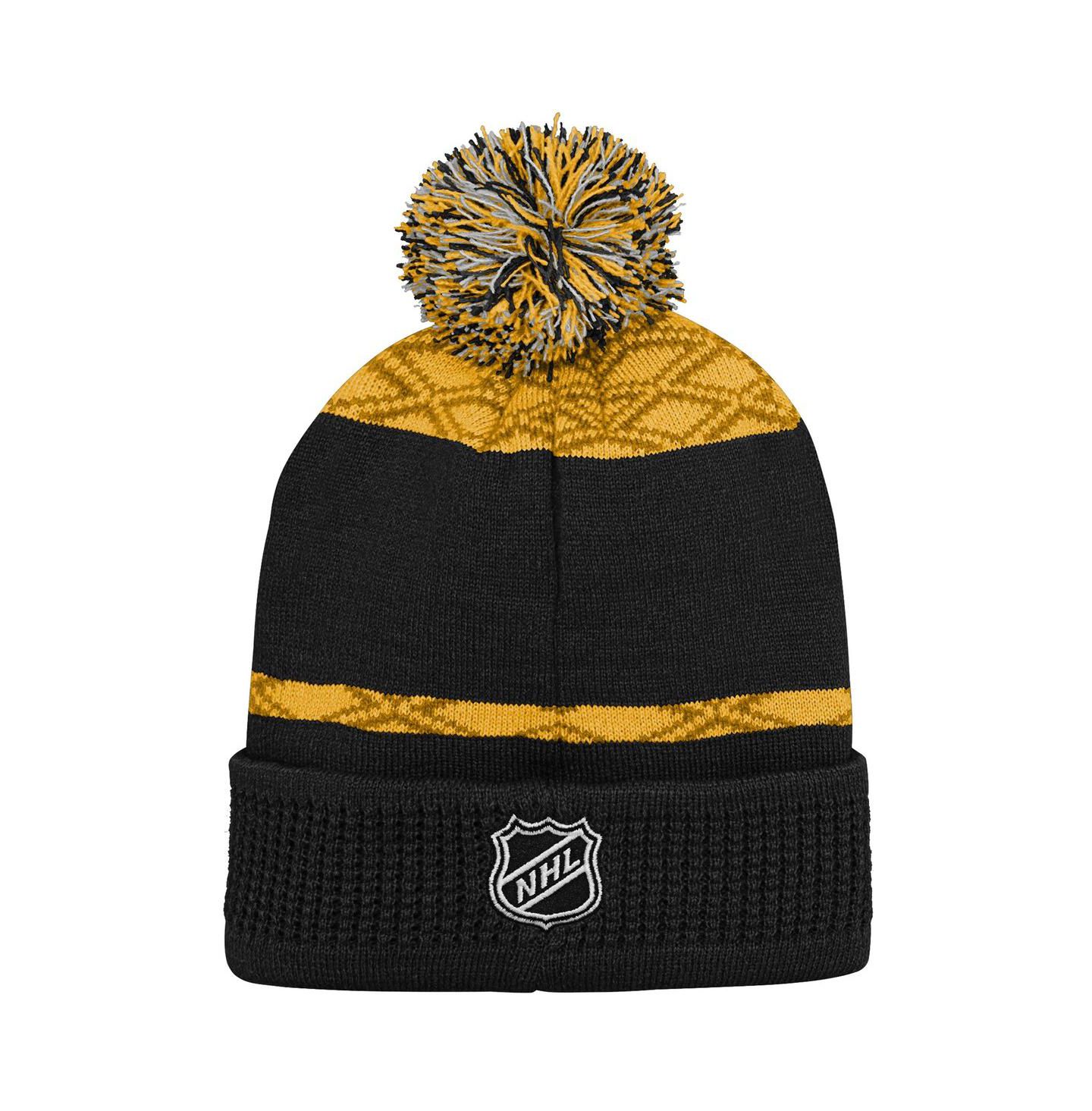Детская шапка Outerstuff Gold Boston Bruins Puck Pattern Cuffed with Pom Knit Hat — фото 2