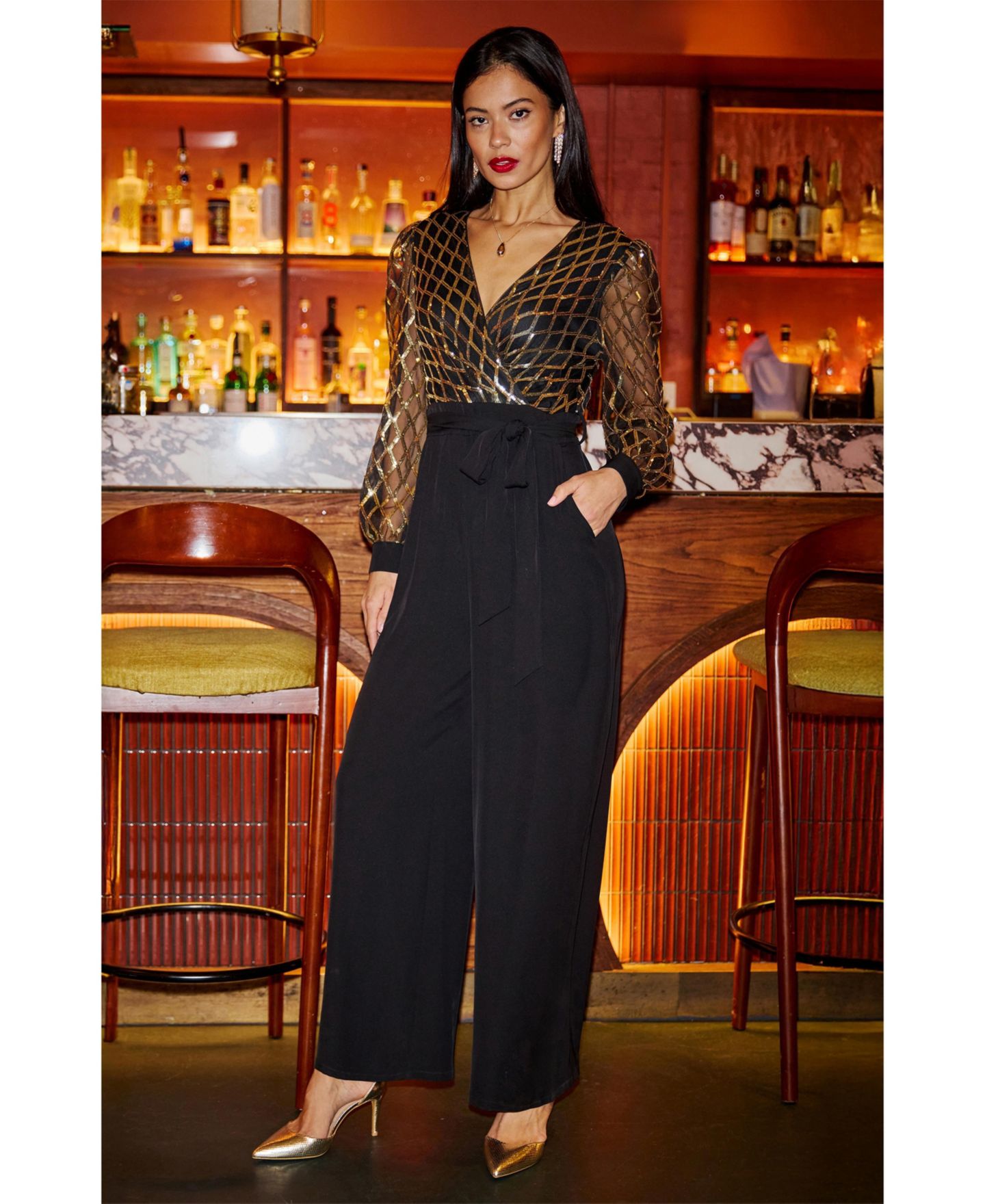 Женский комбинезон Yumi Sequin Wrap Over, цвет: Чёрный — фото 8