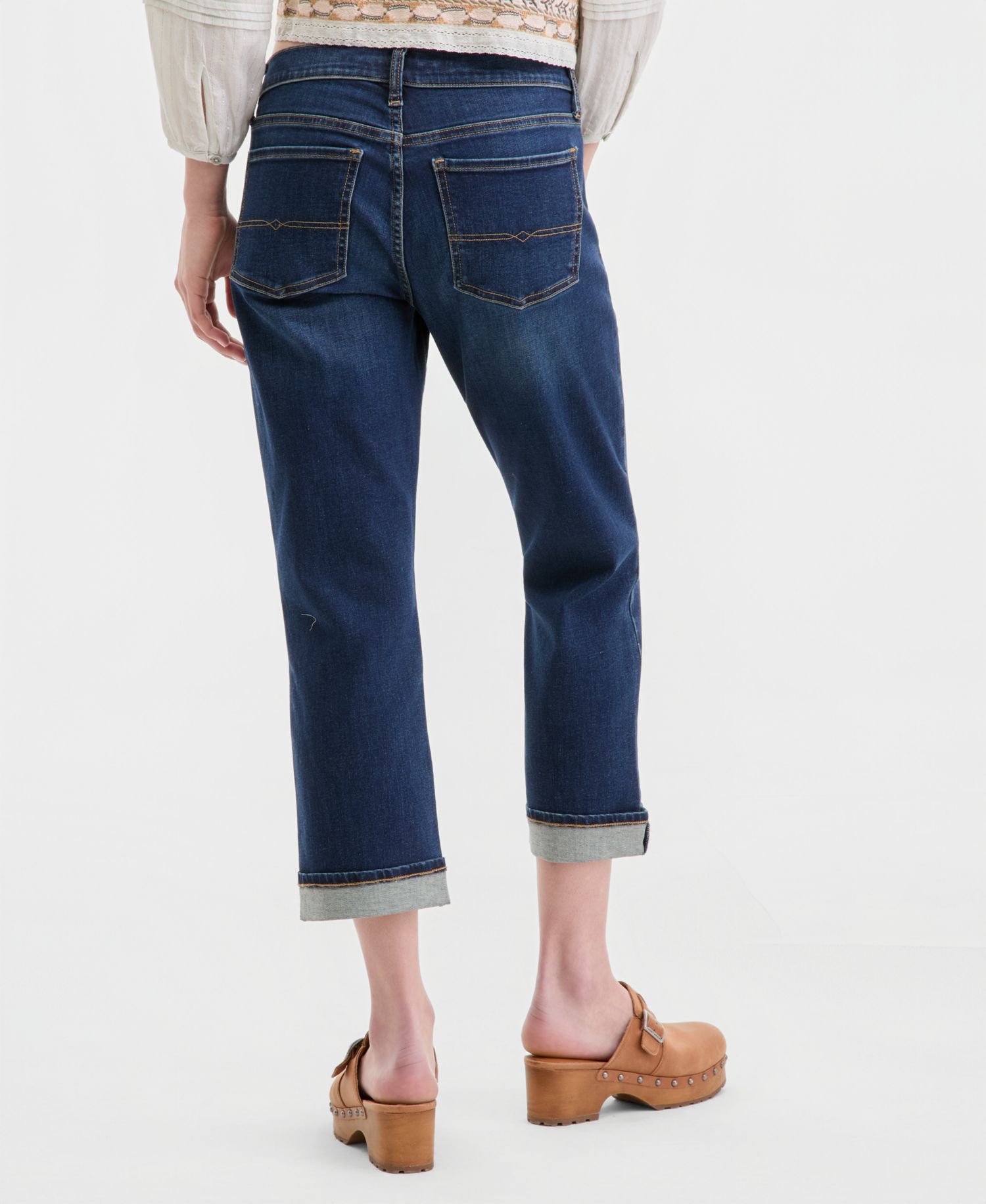 Women's Mid-Rise Sweet Capri Jeans