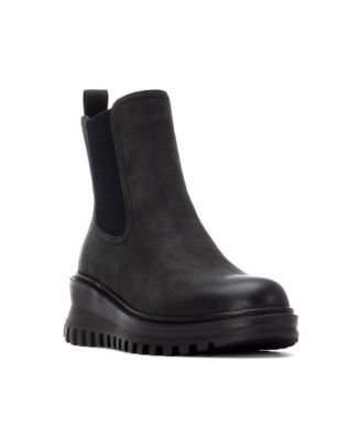 Women's Casual Chelsea Booties Refresh Collection