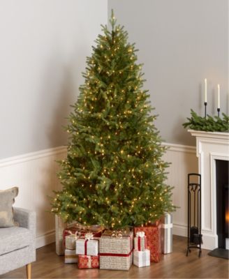 National Tree Company 7.5' "Feel Real" Nordic Spruce Medium Hinged Christmas Tree with 900 Clear Lights