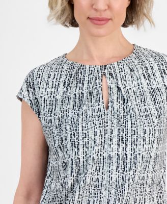 Women's Pleat-Keyhole-Neck Short-Sleeve Top